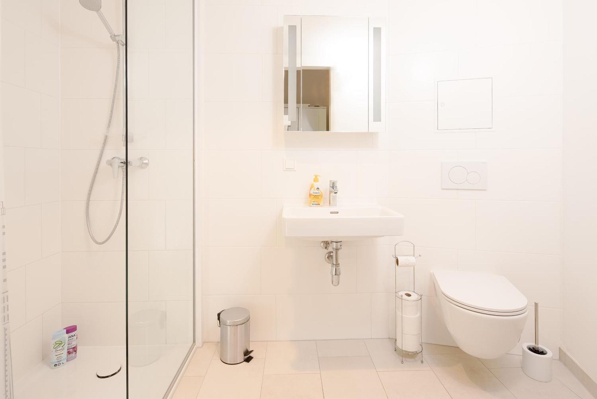 Whats-App Self-Check-In - Paerchen Wohnung Am Hauptbahnhof ウィーン 部屋 写真